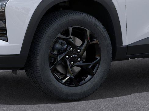 New 2026 Chevrolet Trax LT w/ Driver Confidence Package FWD image 9