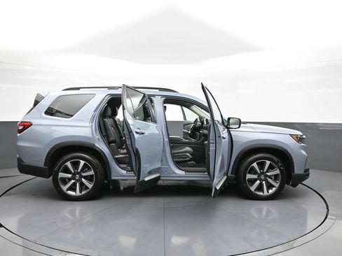 Certified 2024 Honda Pilot Elite image 90