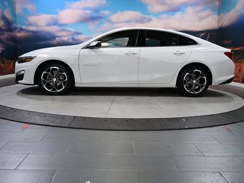 Used 2024 Chevrolet Malibu LT image 5