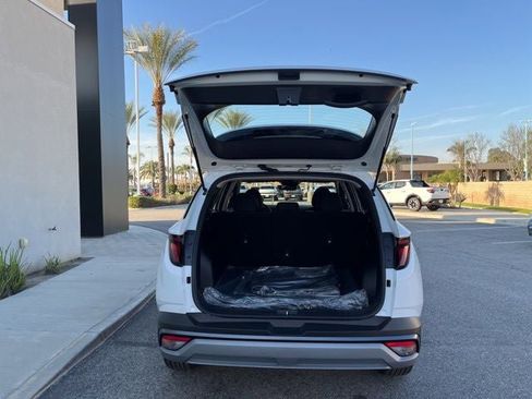New 2026 Hyundai Tucson SE image 28