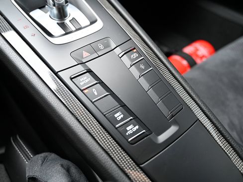 Used 2019 Porsche 911 GT3 RS image 31