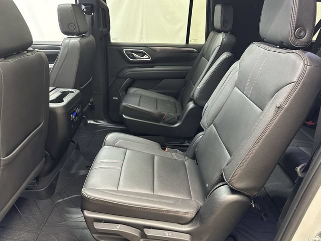 Used 2023 Chevrolet Suburban RST w/ Sport Performance Package AWD/4WD image 13