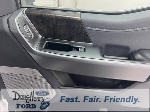 New 2025 Ford F350 Lariat w/ Lariat Ultimate Package image 36