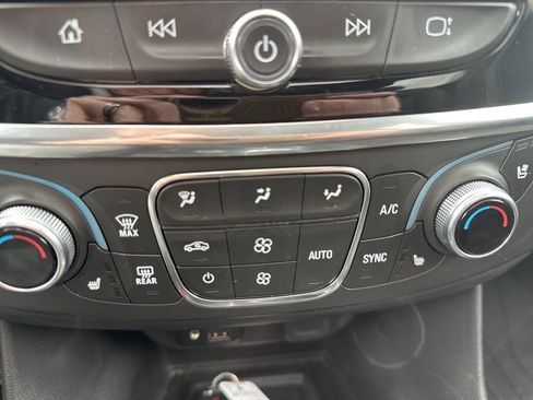 Used 2023 Chevrolet Traverse High Country AWD/4WD image 20