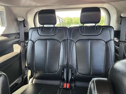 Used 2021 Jeep Grand Cherokee L Limited AWD/4WD image 9