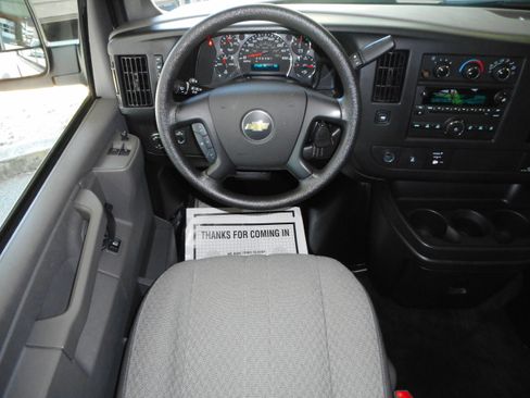 Used 2016 Chevrolet Express 3500 LT w/ LT Preferred Equipment Group image 25