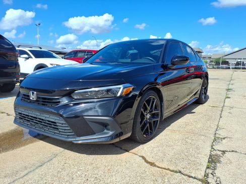 Used 2023 Honda Civic Sport image 1