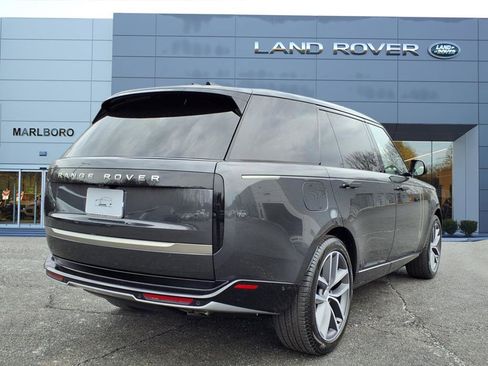 New 2025 Land Rover Range Rover Long Wheelbase SE image 2