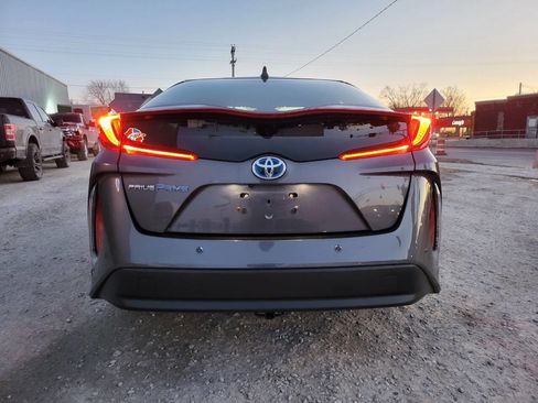 Used 2018 Toyota Prius Prime Advanced image 5