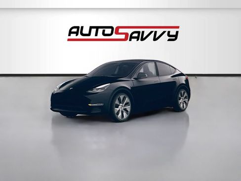 Used 2024 Tesla Model Y 2WD image 14