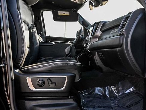 Used 2025 RAM 1500 Laramie AWD/4WD image 18