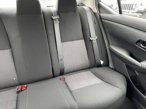 Used 2025 Nissan Sentra SV image 35