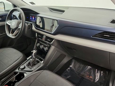 Used 2024 Volkswagen Taos SE image 23