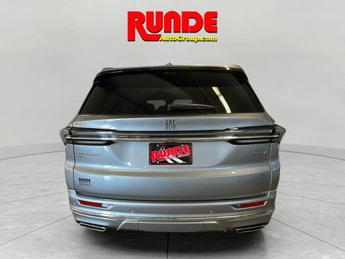 New 2026 Buick Enclave Avenir w/ Super Cruise Package AWD/4WD image 4