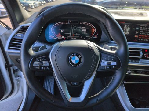 Used 2022 BMW X5 xDrive40i AWD/4WD image 18