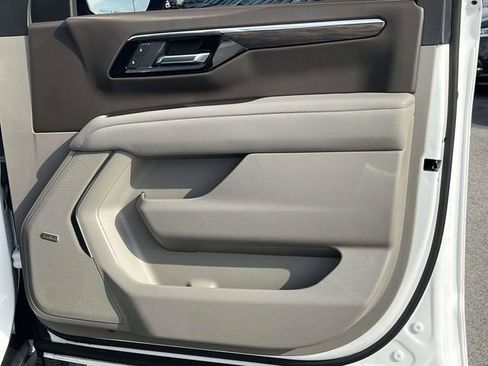 Used 2025 Chevrolet Tahoe LT w/ Comfort Package image 29