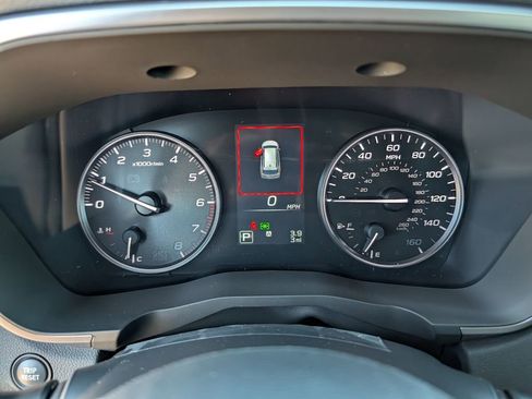 New 2025 Subaru Ascent Limited image 17