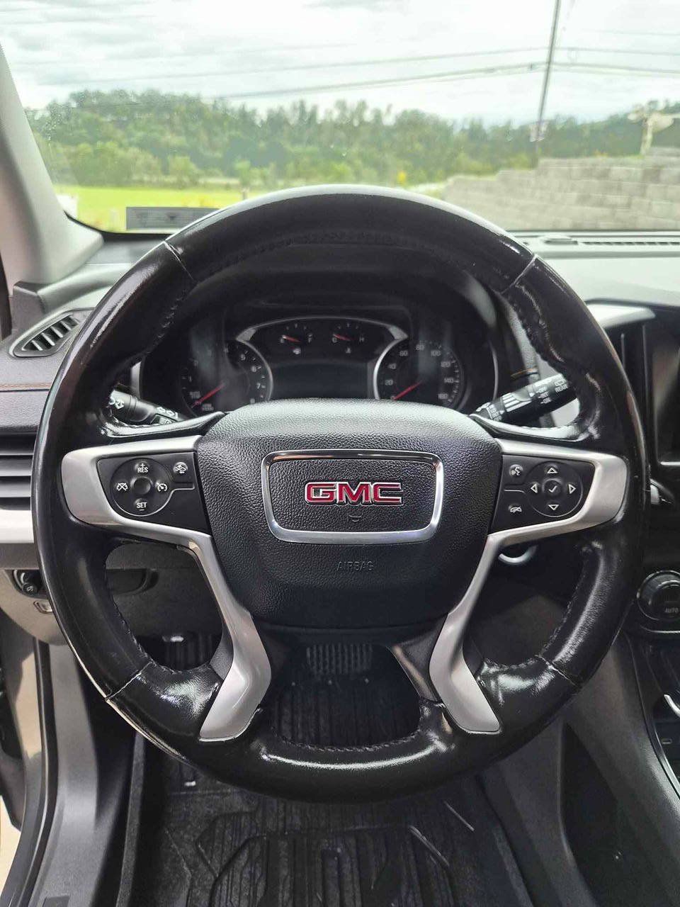 Used 2020 GMC Terrain SLE w/ Driver Convenience Package AWD/4WD image 12