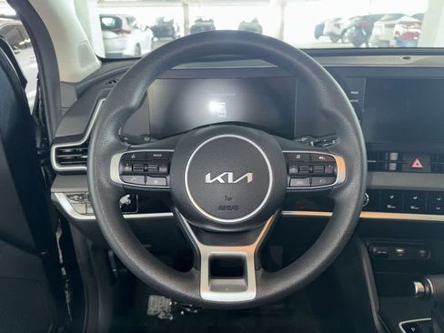 Used 2025 Kia Sportage LX AWD/4WD image 14