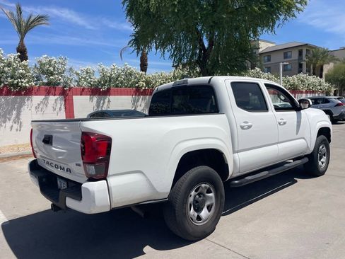 Used 2021 Toyota Tacoma SR AWD/4WD image 2