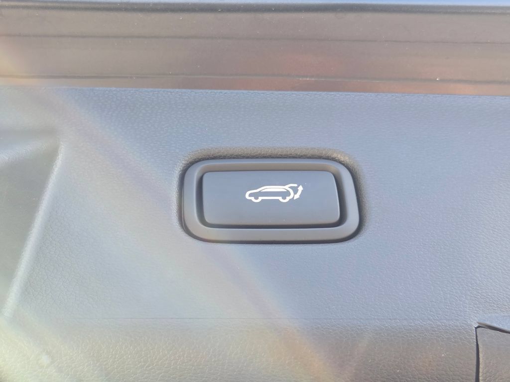 Used 2026 Hyundai Tucson Limited AWD/4WD image 32