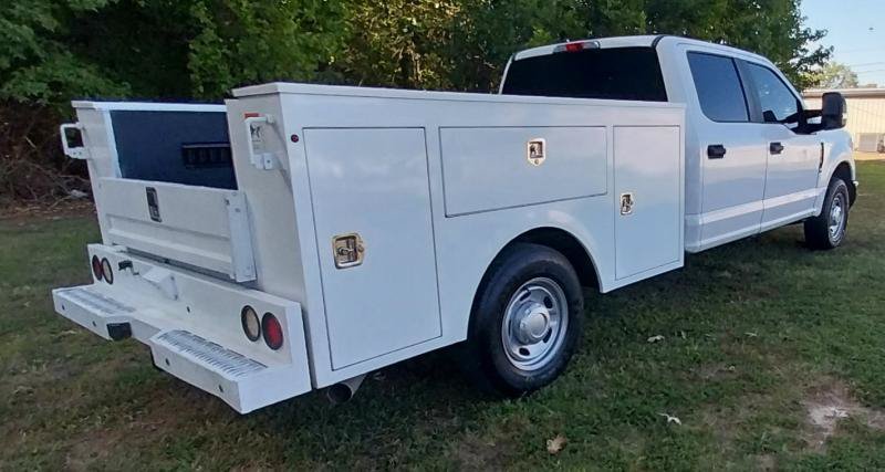 Used 2019 Ford F250 XL w/ Power Equipment Group RWD image 6