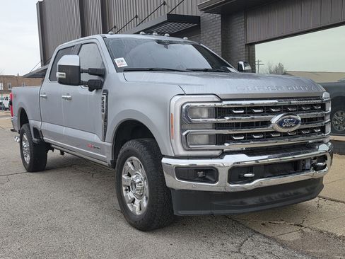 Used 2024 Ford F250 Lariat w/ Lariat Ultimate Package image 3