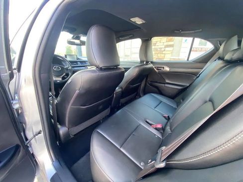 Used 2014 Lexus CT 200h w/ F Sport w/Nuluxe Interior FWD image 10