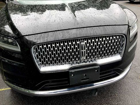 Used 2023 Lincoln Nautilus Reserve w/ Equipment Group 201A image 28