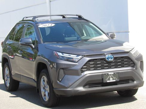Certified 2024 Toyota RAV4 LE AWD/4WD image 2