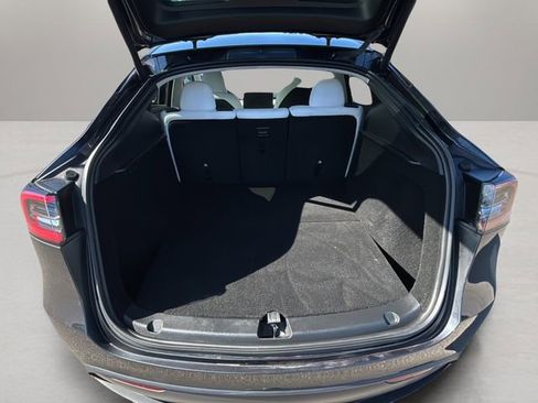 Used 2024 Tesla Model Y Performance image 31