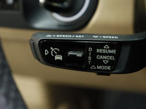 Used 2019 Porsche Cayenne S AWD/4WD image 14