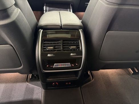 Certified 2023 BMW X7 xDrive40i w/ M Sport Package image 28