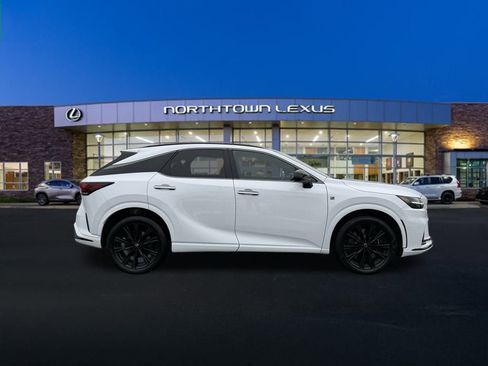 Used 2023 Lexus RX 500h F Sport image 25