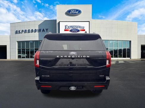 Used 2025 Ford Expedition Max Active image 7