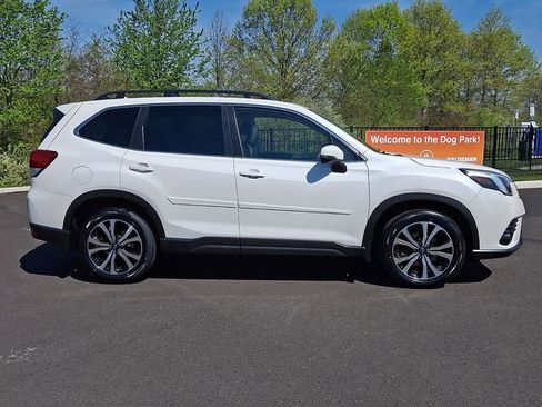 Certified 2022 Subaru Forester Limited AWD/4WD image 8