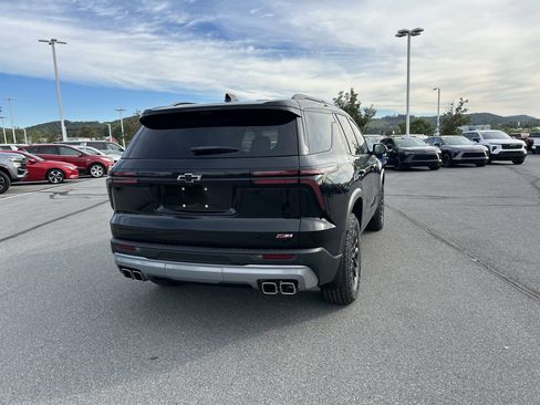 New 2026 Chevrolet Traverse Z71 w/ Enhanced Driving Package image 7