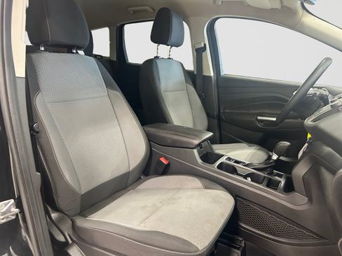 Used 2017 Ford Escape SE FWD image 21