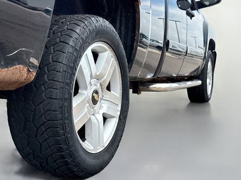 Used 2008 Chevrolet Silverado 1500 LT w/ All Star Edition AWD/4WD image 13