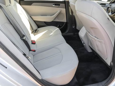 Used 2018 Hyundai Sonata SE FWD image 30