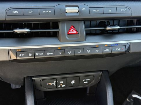 New 2025 Kia K4 LXS image 23