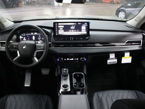 New 2026 Mitsubishi Outlander SEL FWD image 19