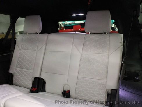 Used 2025 Cadillac Escalade ESV Sport Platinum w/ LPO, ONYX Package image 49