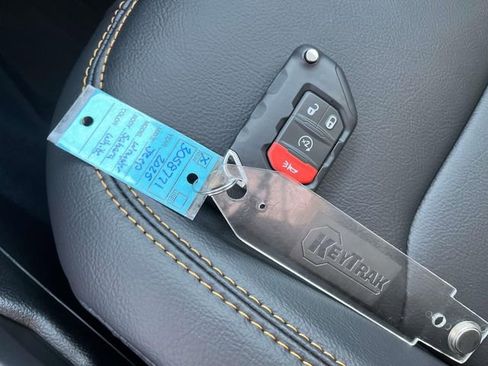 New 2025 Jeep Wrangler Sahara image 27