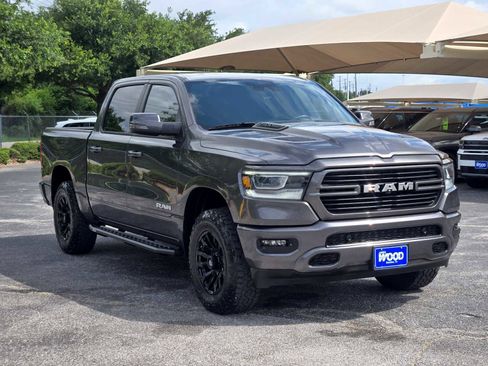 Used 2023 RAM 1500 Laramie AWD/4WD image 3