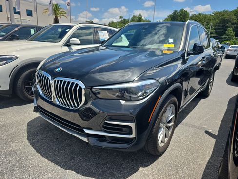 Used 2022 BMW X5 sDrive40i RWD image 2