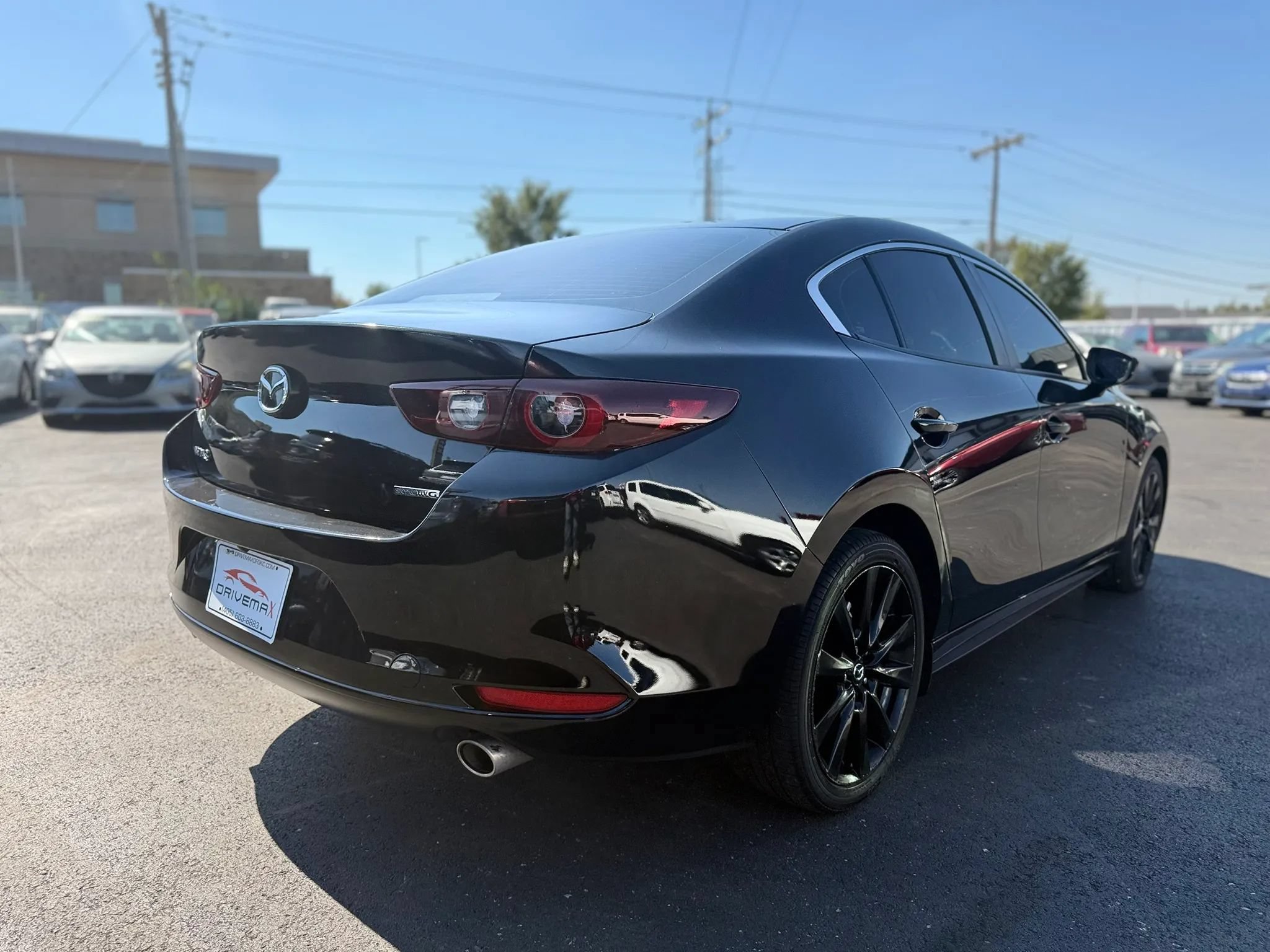 Used 2024 MAZDA MAZDA3 s FWD image 3