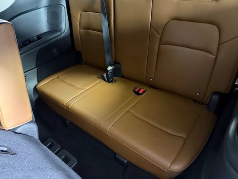 Used 2023 Nissan Pathfinder Platinum w/ Cargo Package FWD image 32