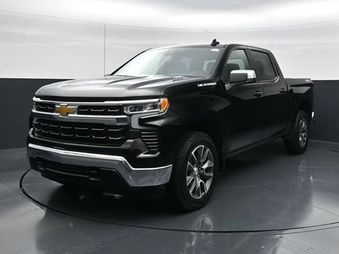Used 2024 Chevrolet Silverado 1500 LT AWD/4WD image 5
