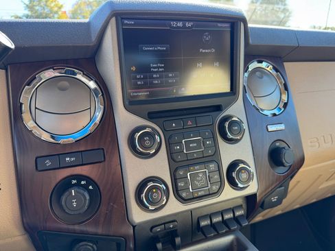 Used 2013 Ford F250 Lariat w/ Lariat Ultimate Pkg image 23